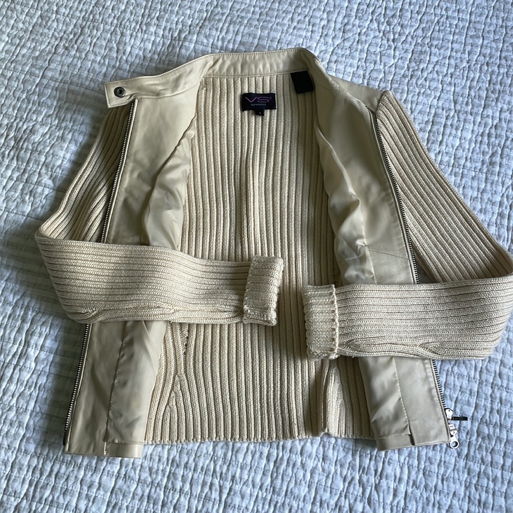 Jacket - Picture 2 of 4